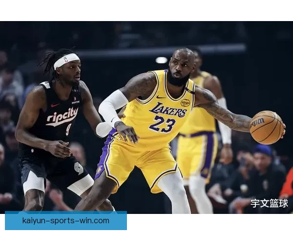 詹姆斯超越对手与岁月的挑战令人由衷敬佩